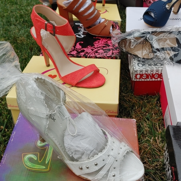 UNUSED SHOE BUNDLE! NEED TO GO ASAP - Picture 7 of 8